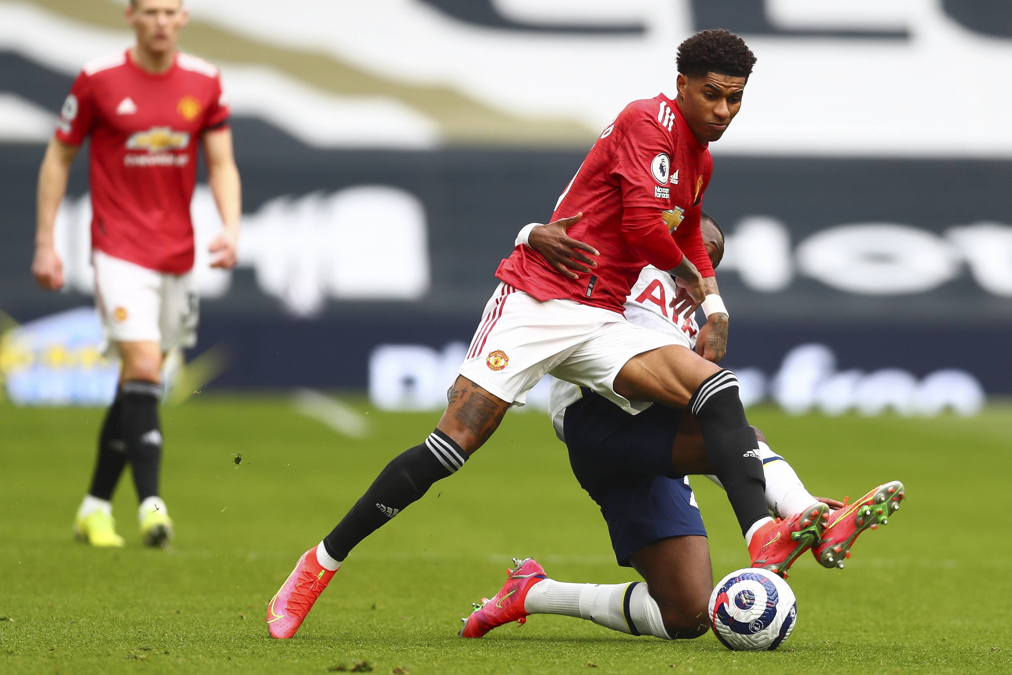 赛后的社交 赛后的社交