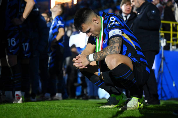 他再次引起 他再次引起